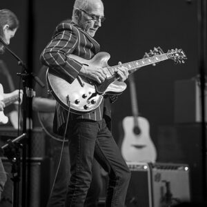 Larry Carlton